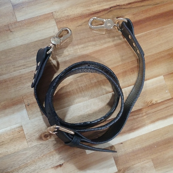 Aimee Kestenberg Black and gold satchel bag. - Picture 16 of 16